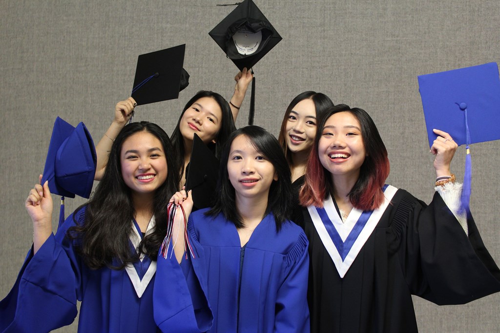 international students at South Hill Education Centre