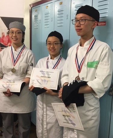 dt-students-won-silver-and-bronze-medals-2.85422328626.JPG
